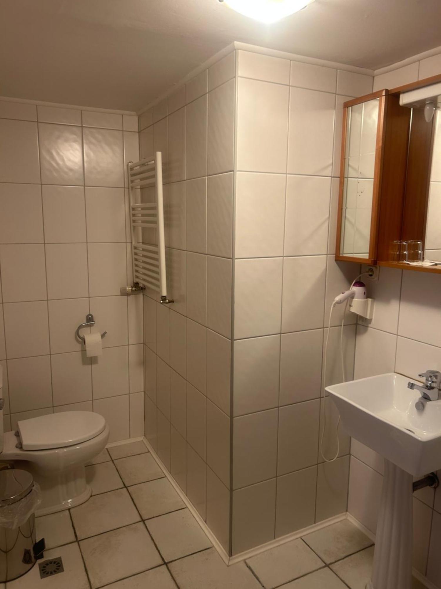 Gasthof Zur Post Siegen Ngoại thất bức ảnh